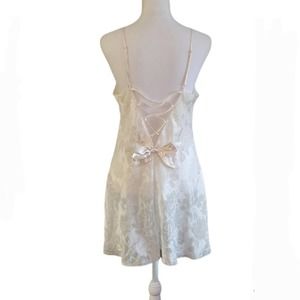 Vintage Victoria's Secret Bridal Chemise With Bow Off White Size Small